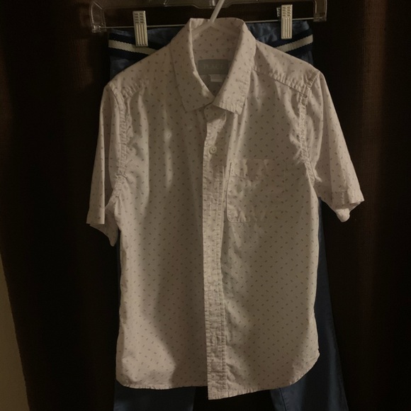 Children’s Place boys button up - Picture 2 of 2